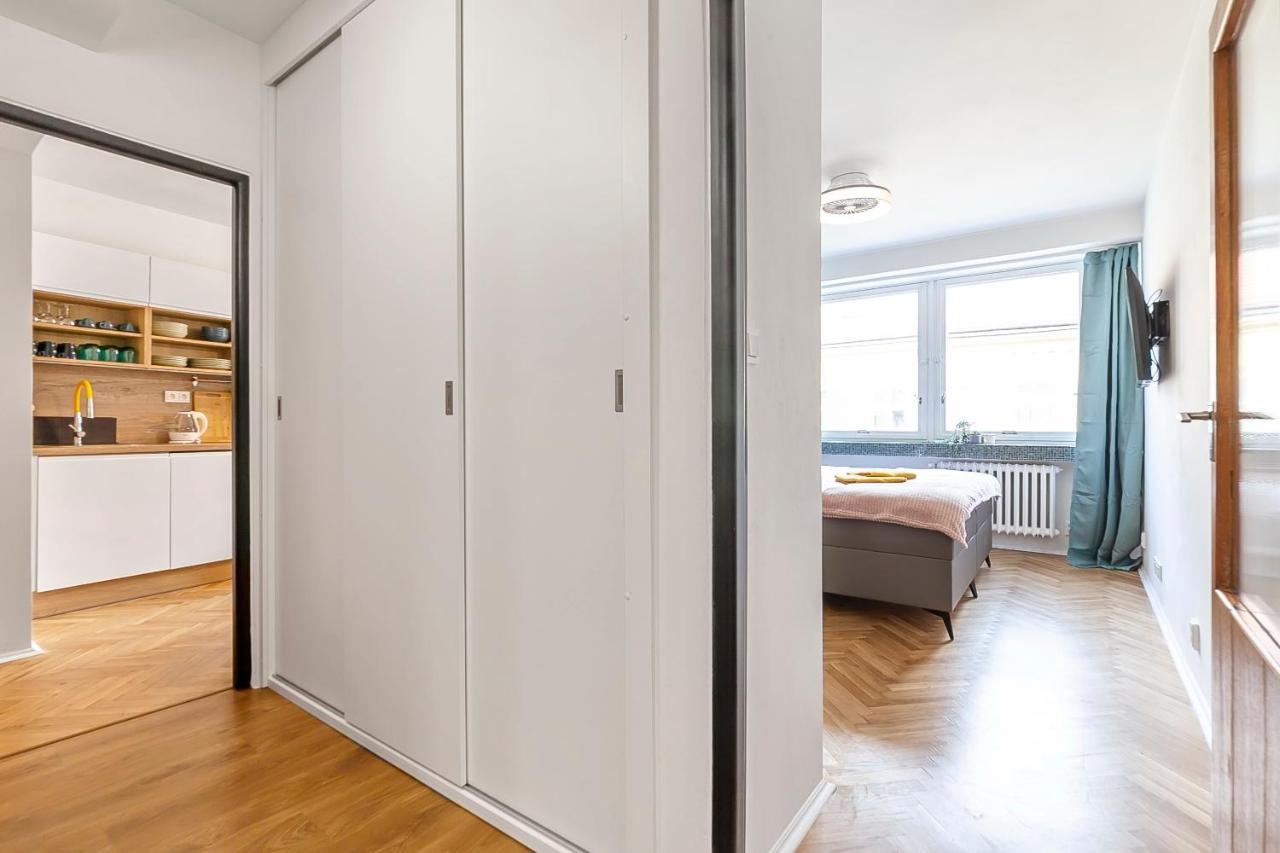 Appartamento Popular Location / Street View / 4 Ppl / Netflix Praga Esterno foto